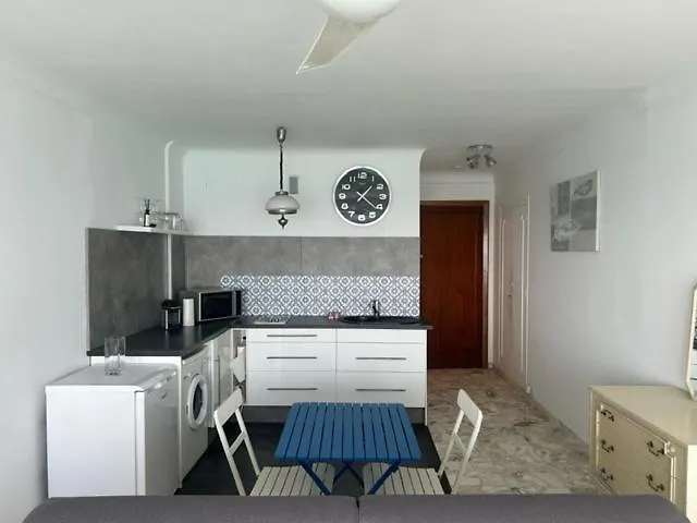 Studio Avec Vue Imprenable Sur La Mer Menton Apartment
